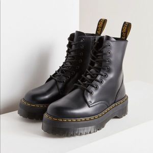Doc Marten Jadon 8 Eye Platform boots